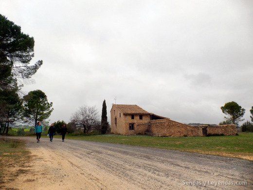 Ruta a la Bastida de les Alcusses por el barranco de la Bastida (Moixent).
