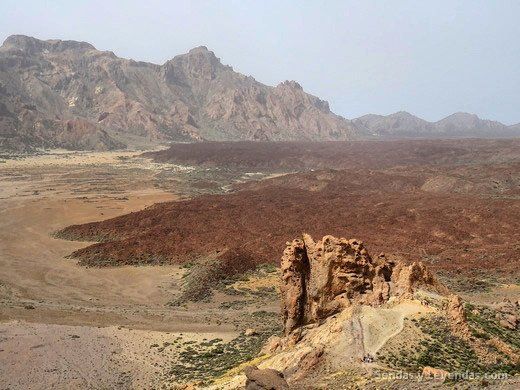 Sendero de los Roques de García (Teide, Tenerife).