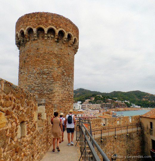 Qué ver en Tossa de Mar: murallas y paseo de ronda.